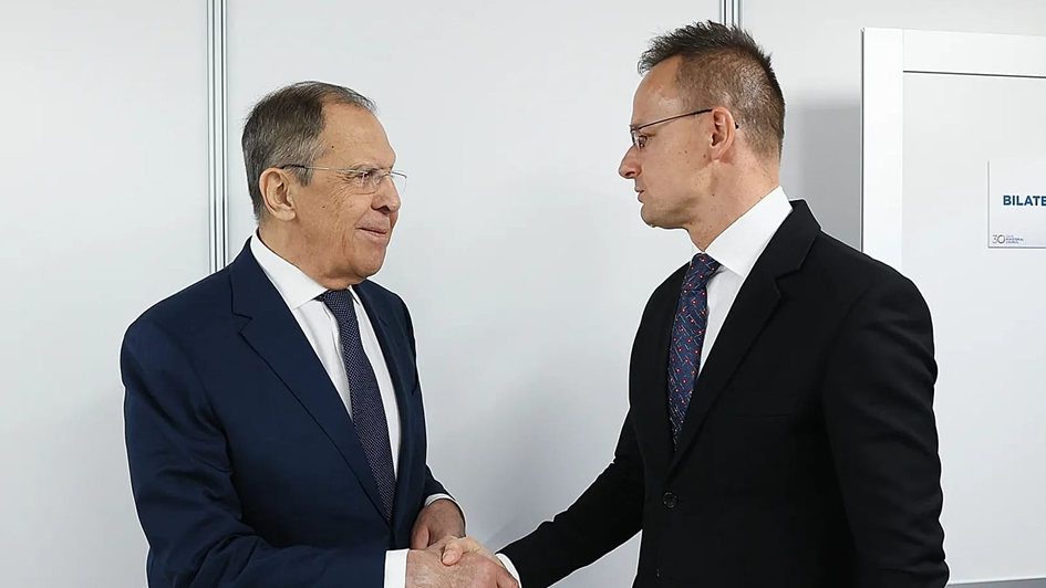 Peter Szijjarto i Siergiej Ławrow